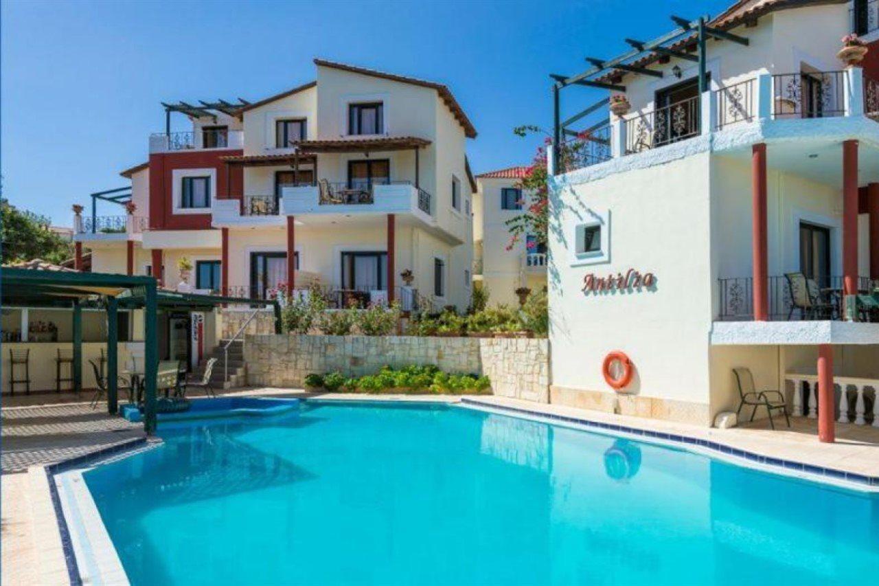 Antilia Apartments Tavronitis  Luaran gambar